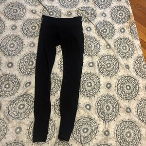 Black lulu lemon leggings